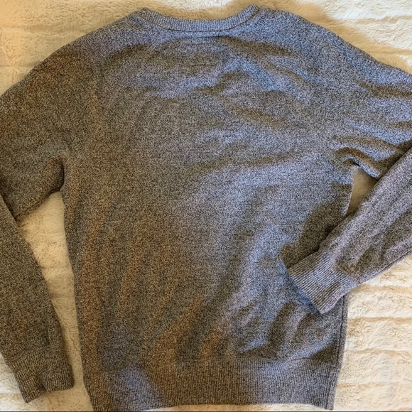 Roots Crewneck - Picture 2 of 2